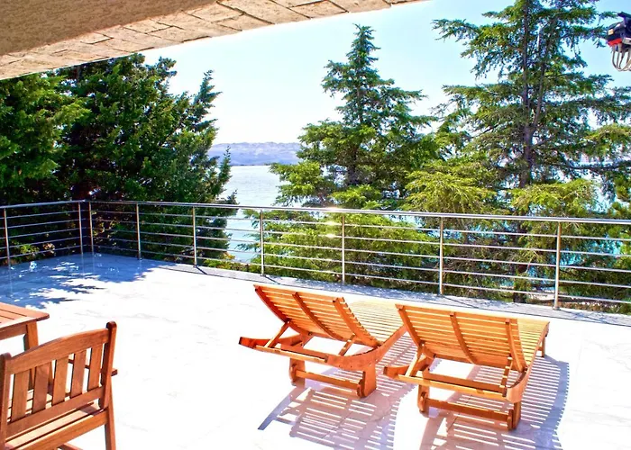 Apartmani Ribarica****